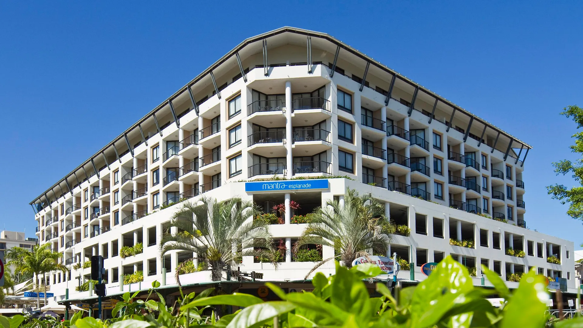 Hotel Mantra Esplanade Cairns