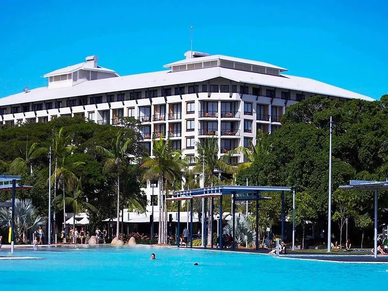 ****  Hotel Mantra Esplanade Cairns Australia