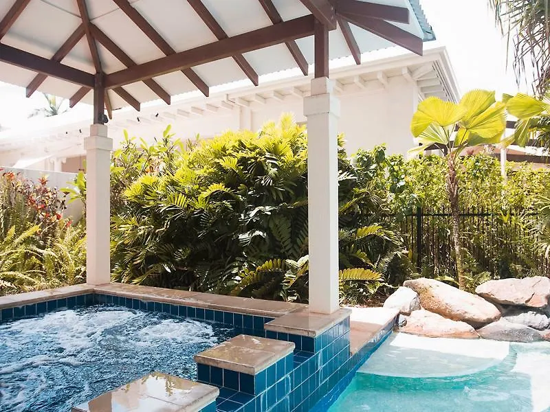 Hotel Mantra Esplanade Cairns